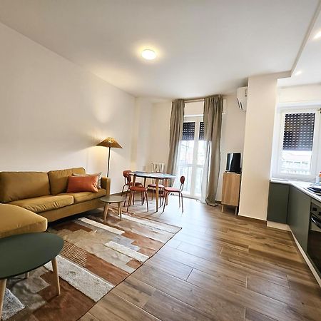 Hbhall Linate Apartment Milano Exteriör bild