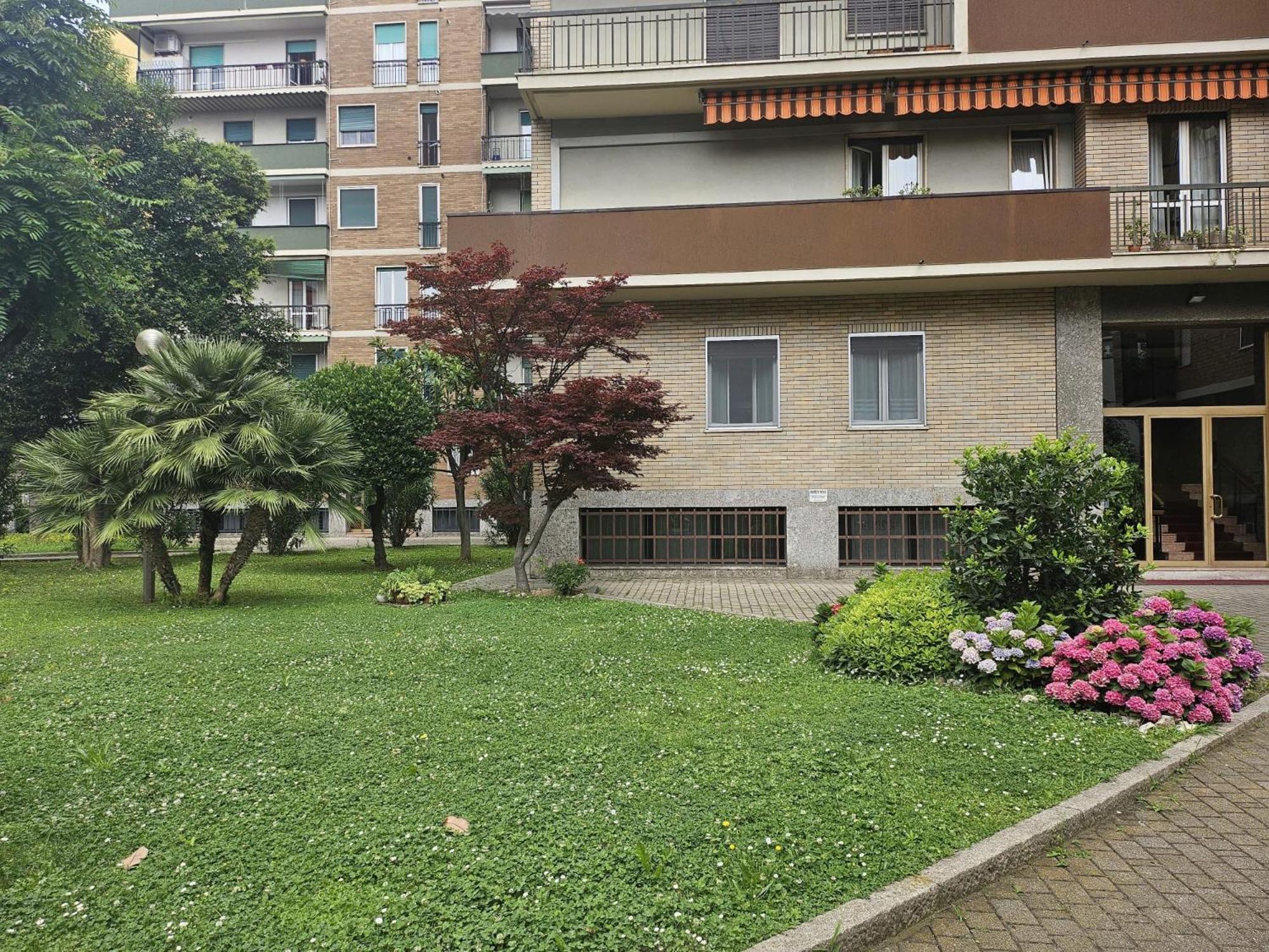 Hbhall Linate Apartment Milano Exteriör bild